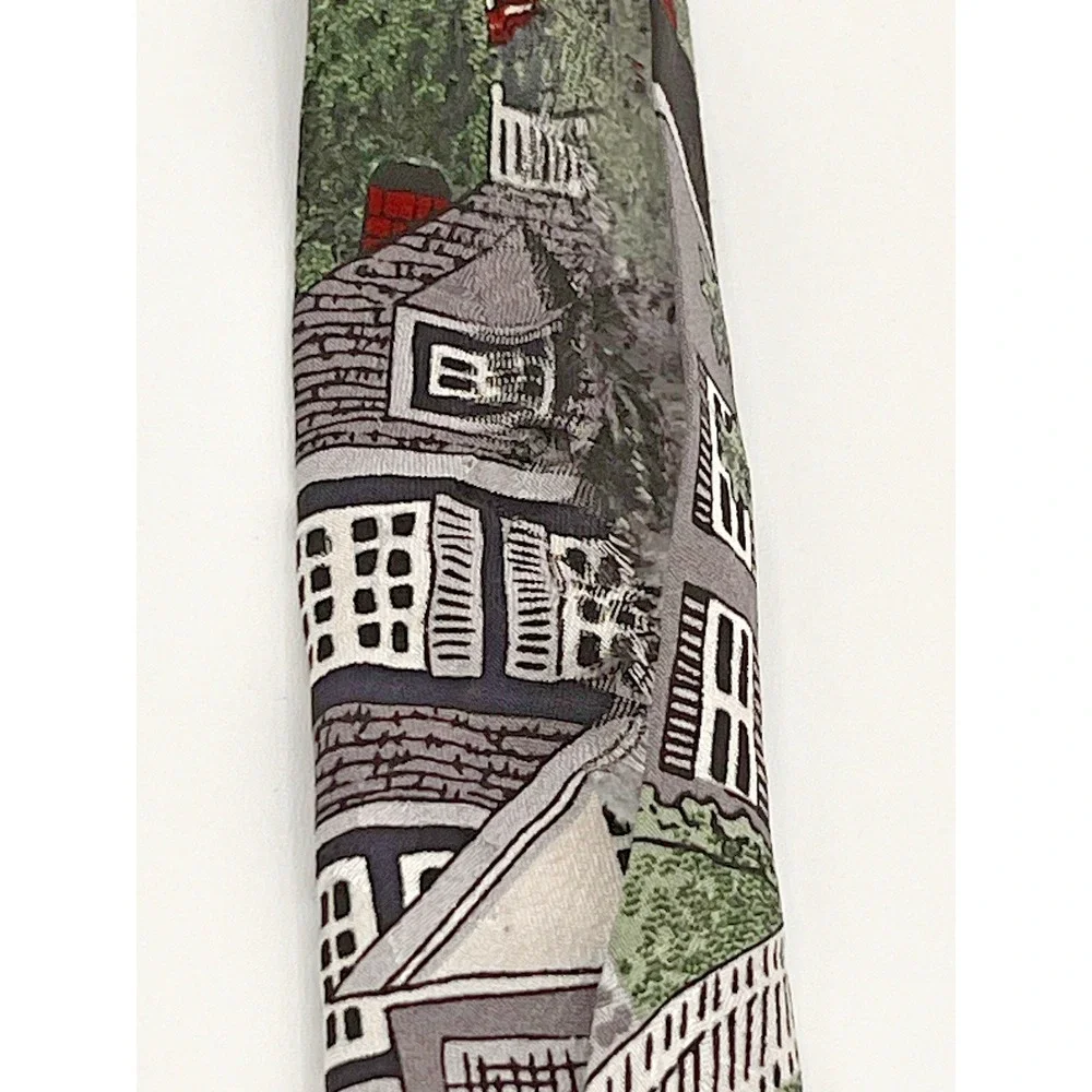 Van Heusen Men's Necktie Tie Silk American Series New England Village Made USA